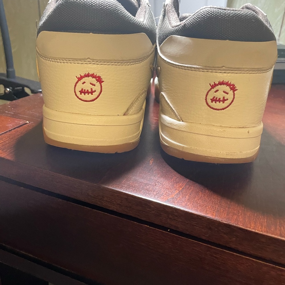 Travis Scott x Jordan Jumpman Jack TR - Picture 3 of 5